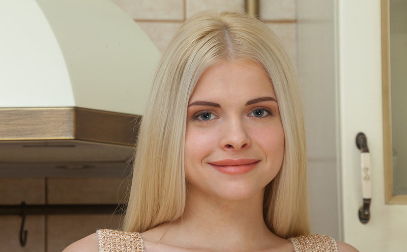 Есения, 25